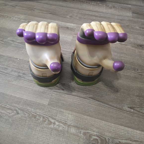 set of 2 Disney Parks Buzz Lightyear Gauntlet 2022 Disneyland Toy Story - Picture 5 of 6